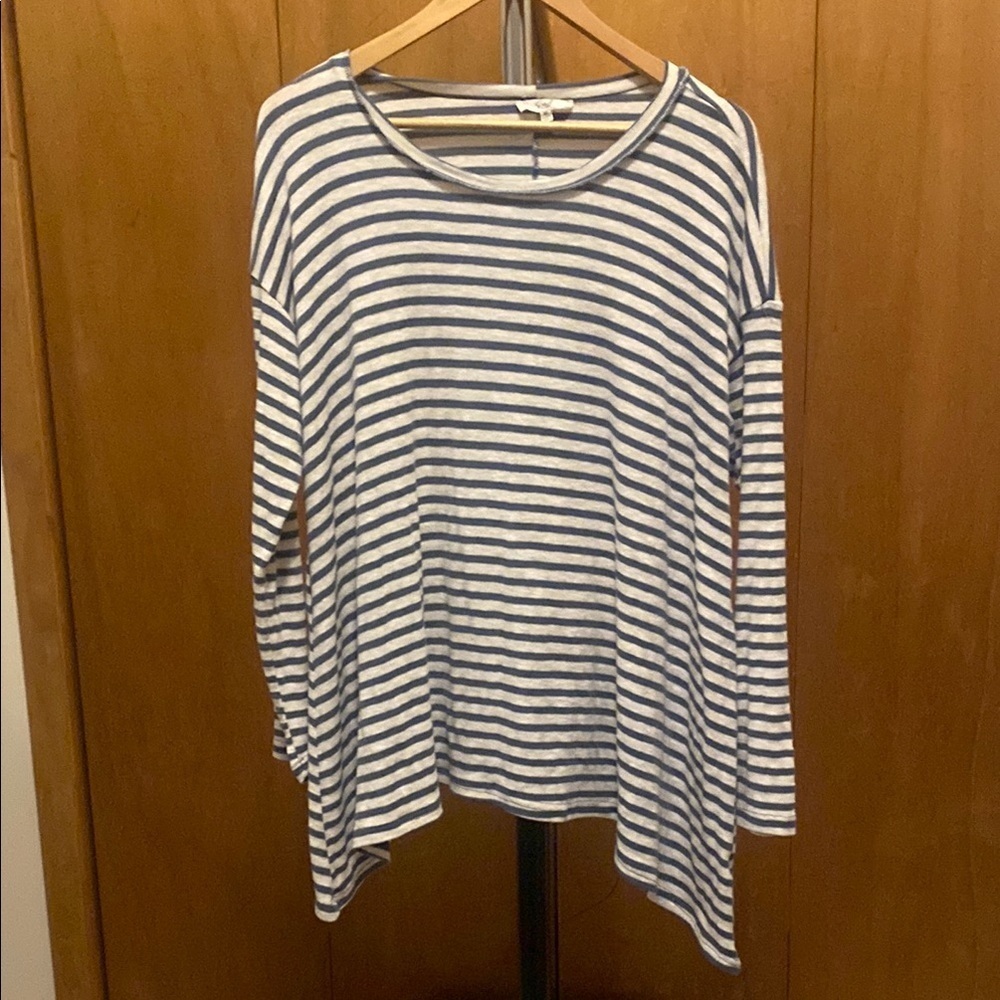 Easel Los Angeles Striped Long Sleeve Top Blue and White  Sz M